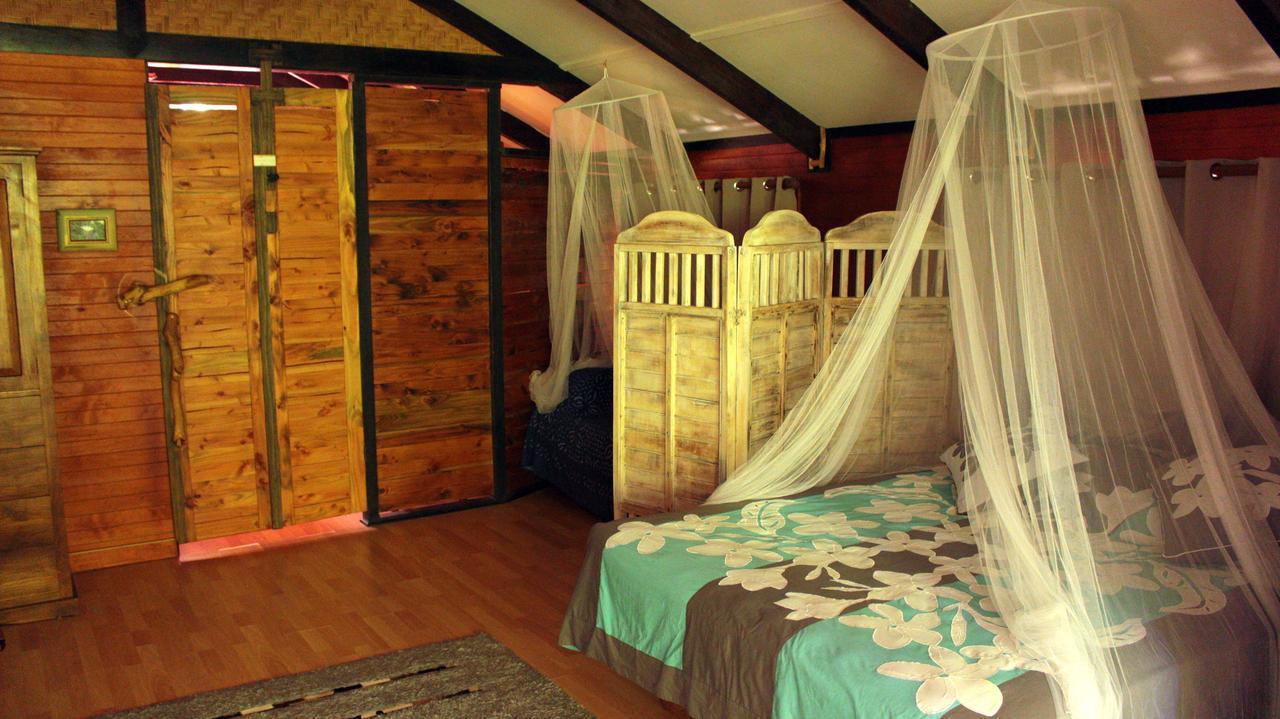 Hotel Haere Mai I Te Fare à Teavaro Extérieur photo