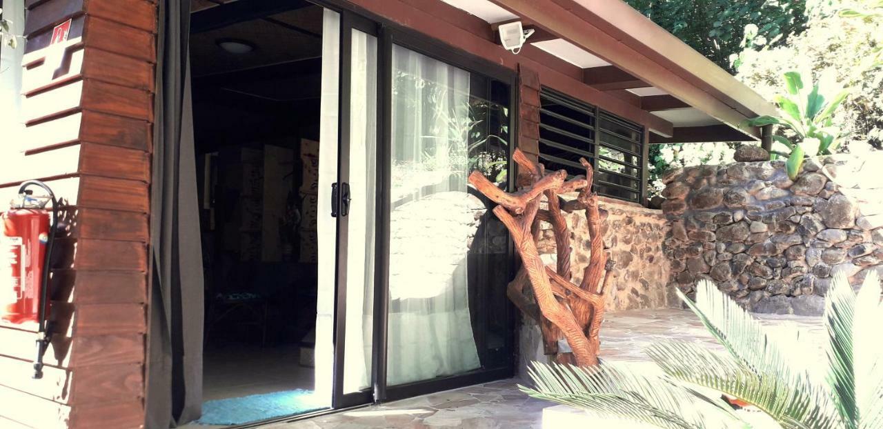 Hotel Haere Mai I Te Fare à Teavaro Extérieur photo
